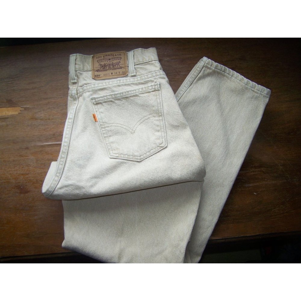 Levi's 550 Men's Jeans Relaxed Fit Tapered Leg 34 x 32